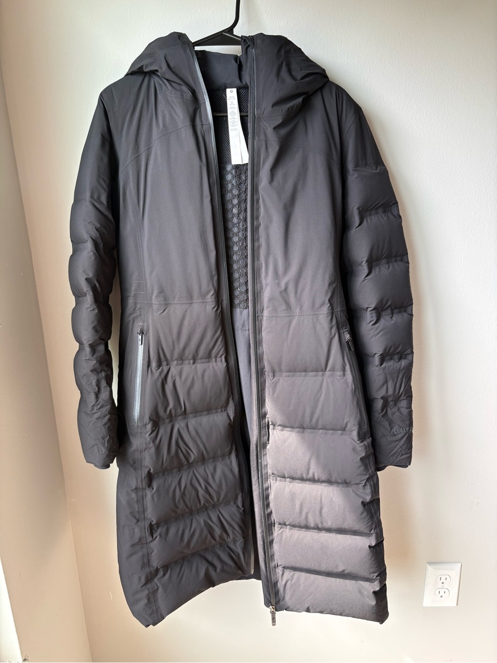 lululemon athletica women’s Black Long Hooded Puffer Coat